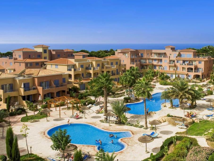 Limnaria Gardens - Spacious And Sunny 1 Bed With Pool Views Apartment Paphos